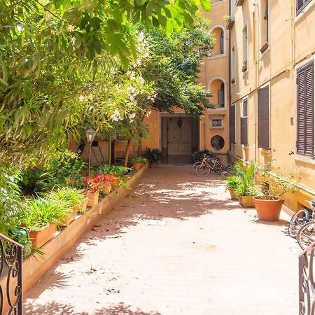 Le Suite Di Borgo Rome Exterior photo